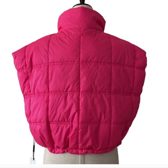 Calvin Klein Performance NWT Cropped Puffer Vest - Picture 3 of 5